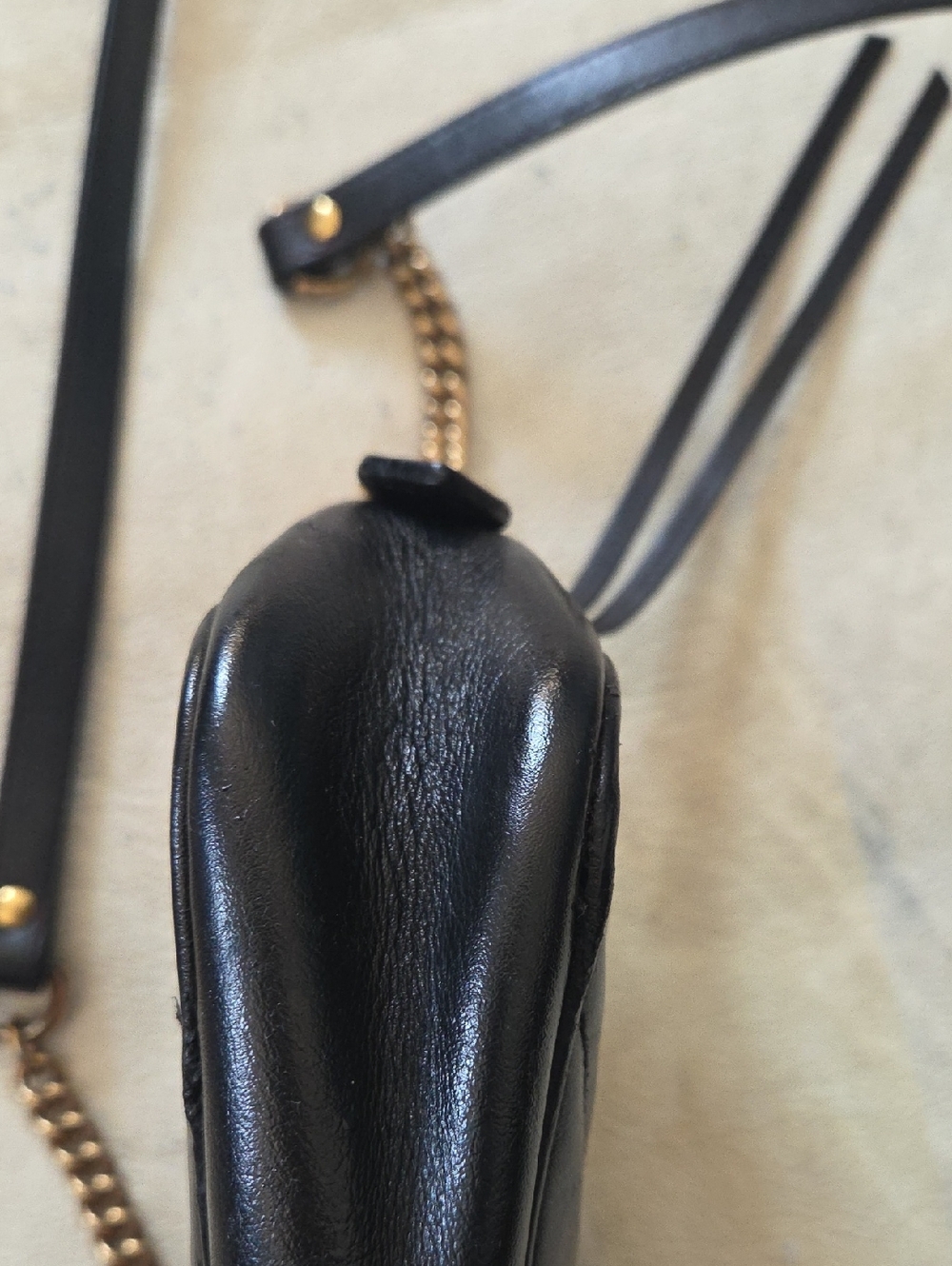 Gucci Black Mini Marmont Bag - Picture 8 of 16